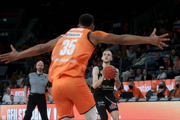 以快速的 以快速的